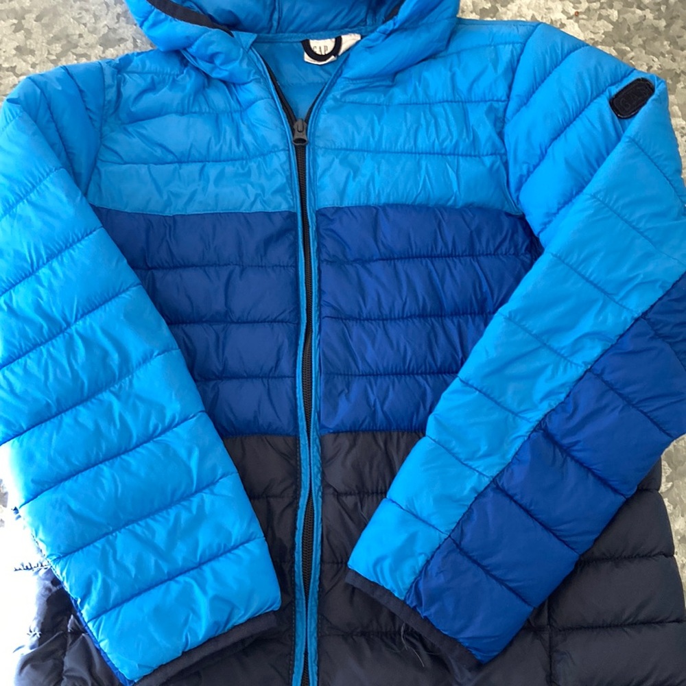 Gap - Adorable blue ombré puffer coat from The Gap. Like new condition!